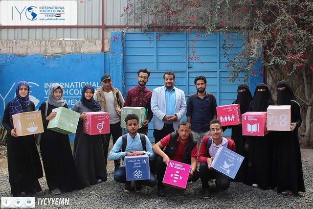 
On  February 21, 2019 I was delighted  to empower Yemeni Youth and trained them a bout  Forward step to understand SDGs,. The training course targeted 25 participants from Youth who interested in sustainable development. The training course began with a general definition of the 17 goals and the history of sustainable development goals. Each goal was then explained with its indicators, and how to make them achievable by 2030. In addition, how to write sustainable projects.
In order for the course to be more effective, the participants were divided into groups to carry out activities and propose sustainable projects and reflect what they get from the course to their lives and experiences.